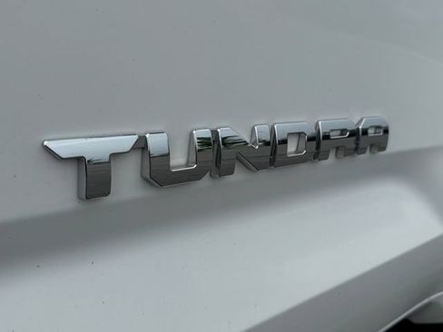 Used 2024 Toyota Tundra SR5 w/ SR5 Premium Package AWD/4WD image 17