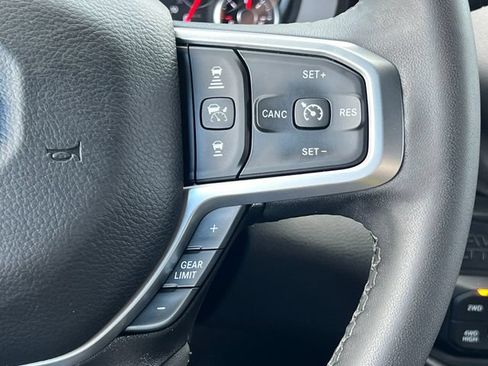 Used 2025 RAM 2500 Big Horn AWD/4WD image 26