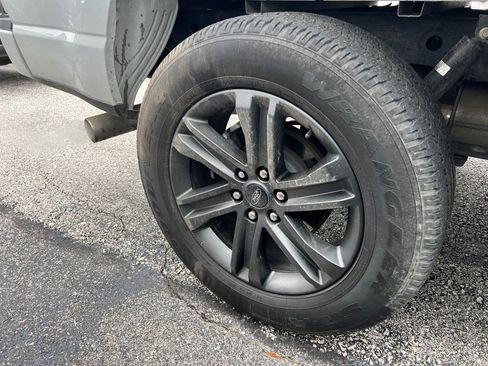 Used 2023 Ford F150 Lariat w/ Equipment Group 502A High image 4