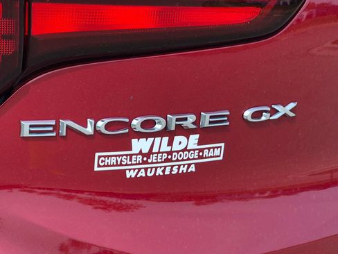 Used 2020 Buick Encore GX Select FWD image 11