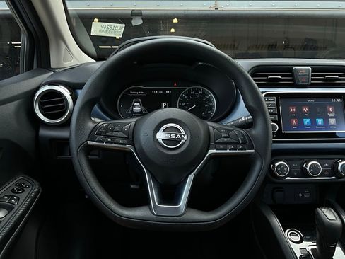 Used 2025 Nissan Versa SV image 28