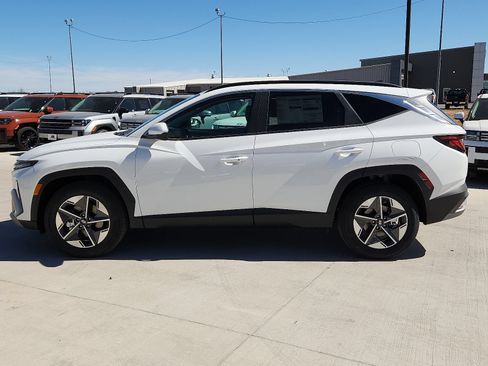 New 2026 Hyundai Tucson SEL Plus FWD image 2