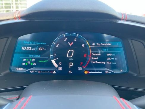 Used 2025 Chevrolet Corvette Stingray Coupe w/ 1LT RWD image 21