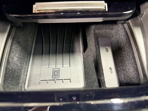 Certified 2025 Porsche Cayenne Turbo image 30