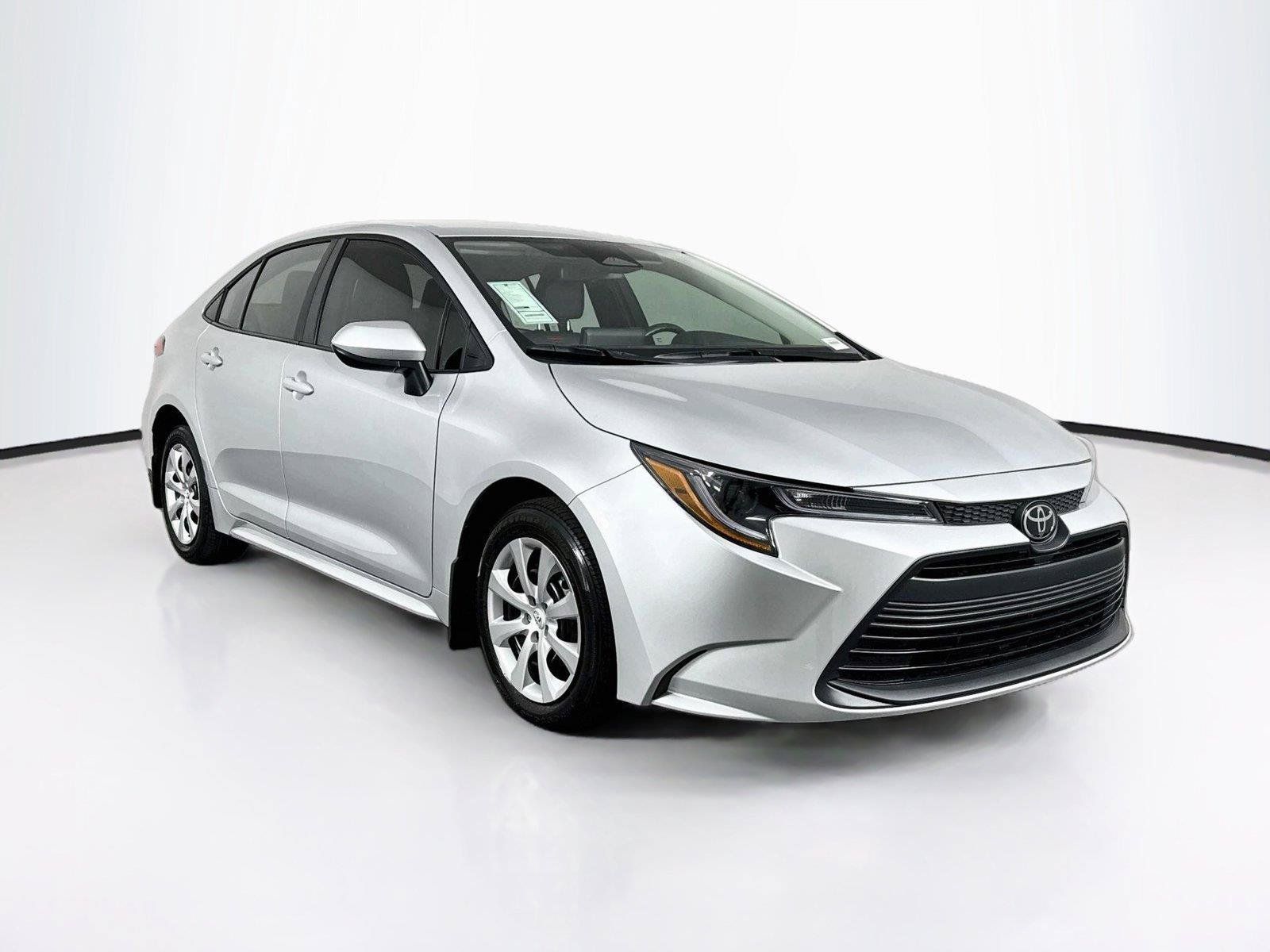 Used 2026 Toyota Corolla LE FWD image 10