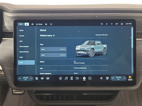 Used 2023 Rivian R1T Adventure image 27