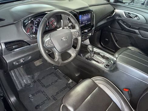 Used 2023 Chevrolet Traverse Premier w/ Redline Edition FWD image 13