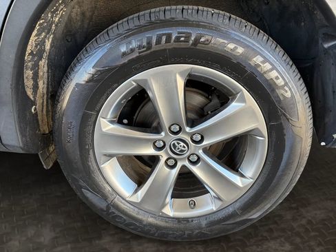 Used 2015 Toyota RAV4 XLE image 34