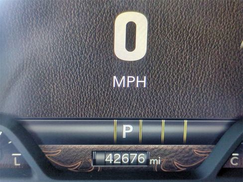 Used 2025 RAM 1500 Laramie image 26