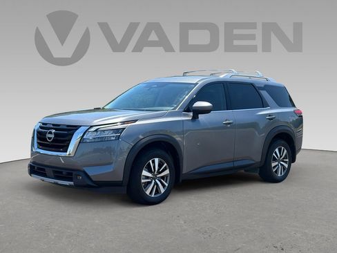 Used 2024 Nissan Pathfinder SL AWD/4WD image 26