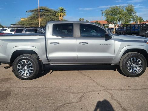 Used 2024 Chevrolet Colorado Z71 w/ Z71 Convenience Package 2 AWD/4WD image 11