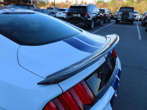 Used 2016 Ford Mustang Shelby GT350 w/ Technology Package image 12