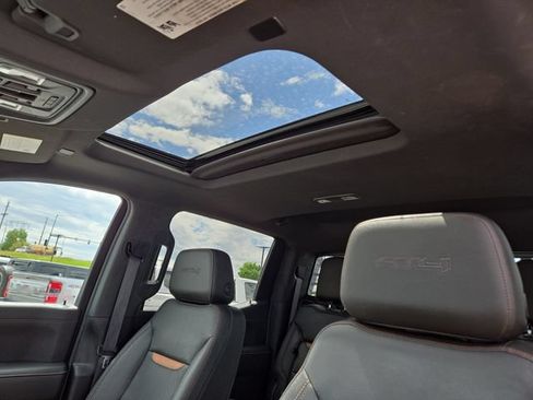 Used 2019 GMC Sierra 1500 AT4 w/ AT4 Premium Package AWD/4WD image 30