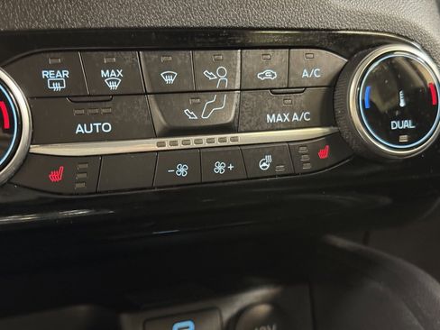 Used 2022 Ford Escape SEL w/ Technology Package image 38