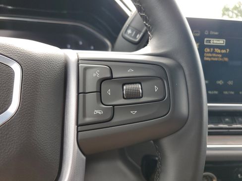 Used 2024 GMC Sierra 1500 SLT image 24