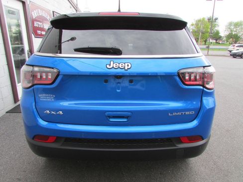 Used 2025 Jeep Compass Limited AWD/4WD image 3