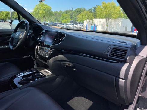 Certified 2023 Honda Ridgeline Black Edition image 32