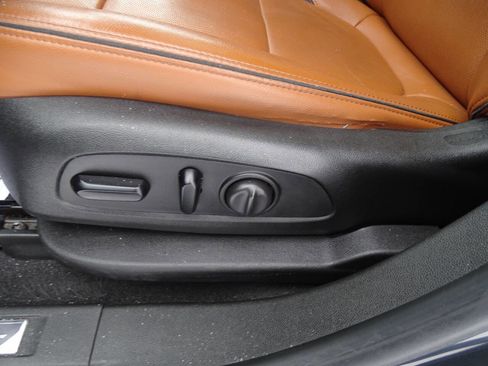 Used 2020 GMC Acadia AT4 w/ GMC Pro Grade Package image 17