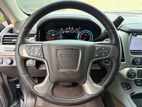 Used 2020 GMC Yukon XL Denali w/ Denali Ultimate Package image 27