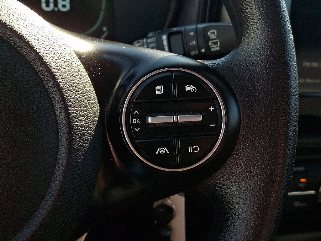 Used 2023 Kia Soul LX FWD image 22