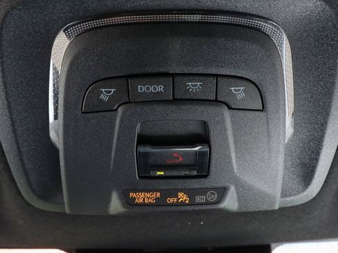 Used 2025 Toyota Corolla SE image 26