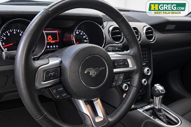 Used 2017 Ford Mustang Coupe RWD image 11