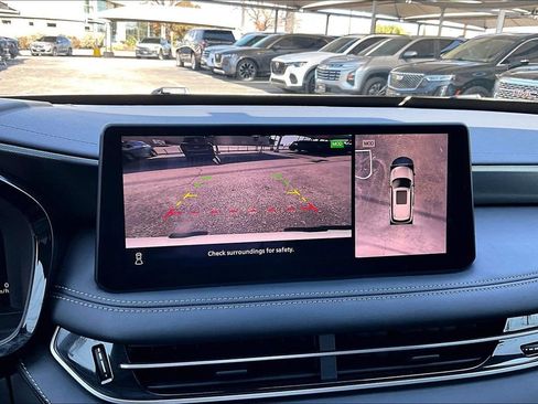 Certified 2025 INFINITI QX60 Luxe w/ Black Edition image 32