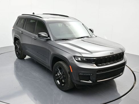 New 2025 Jeep Grand Cherokee L Limited image 41