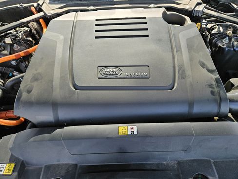 Used 2020 Land Rover Range Rover Sport HSE image 31