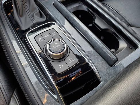 Certified 2022 Nissan Armada SL w/ Midnight Edition Package image 28