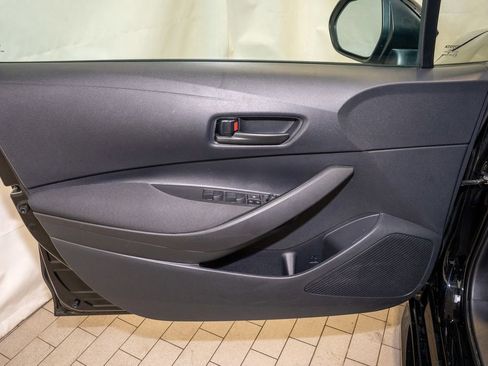 Used 2024 Toyota Corolla LE image 11