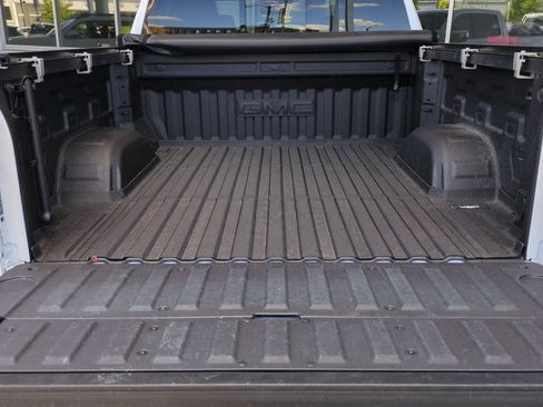 Used 2024 GMC Sierra 1500 SLT w/ SLT Premium Plus Package AWD/4WD image 16