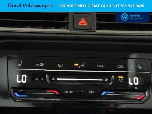 Used 2025 Volkswagen Taos SE FWD image 24