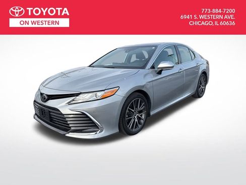 Certified 2021 Toyota Camry XLE image 1