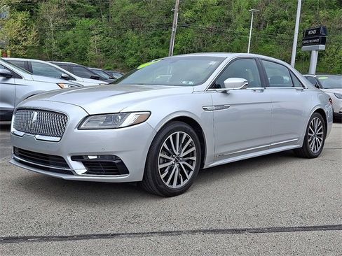 Used 2017 Lincoln Continental Select FWD image 3