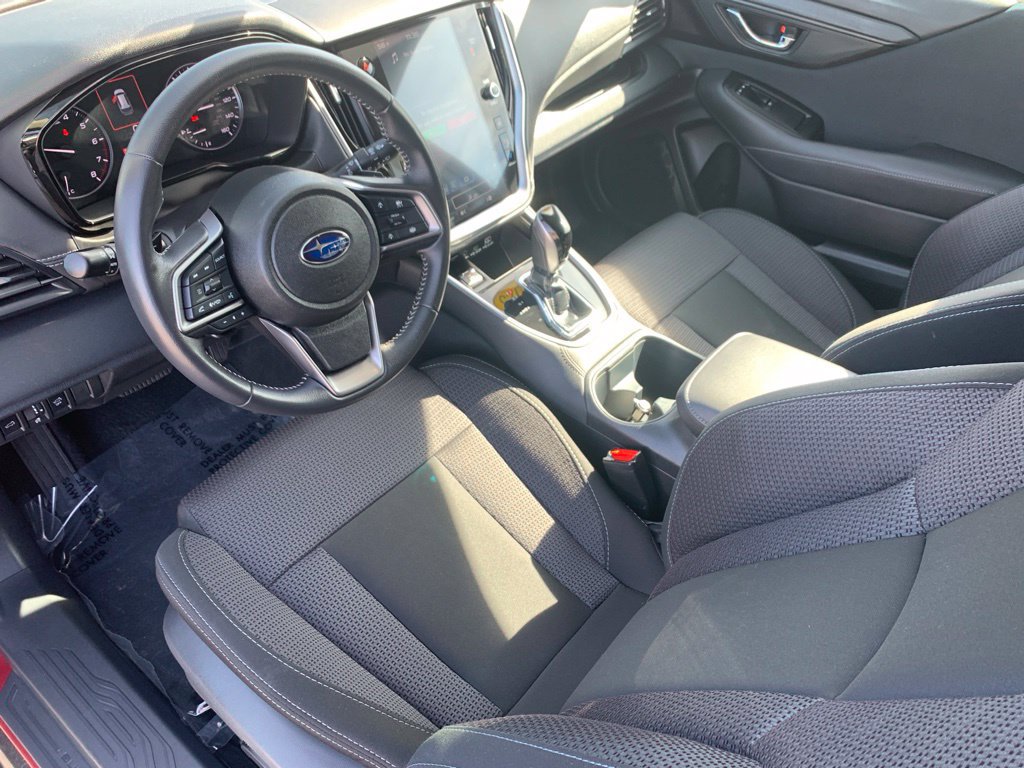 Used 2025 Subaru Outback Premium AWD/4WD image 15