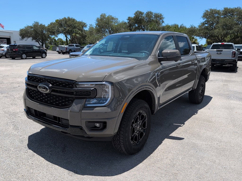 New 2026 Ford Ranger Lariat w/ Black Appearance Package AWD/4WD image 6