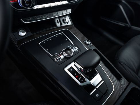 Used 2018 Audi Q5 Premium Plus w/ Premium Plus Package image 12