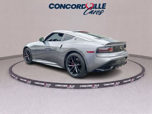 Used 2024 Nissan Z Performance w/ Floor Mat Package RWD image 4