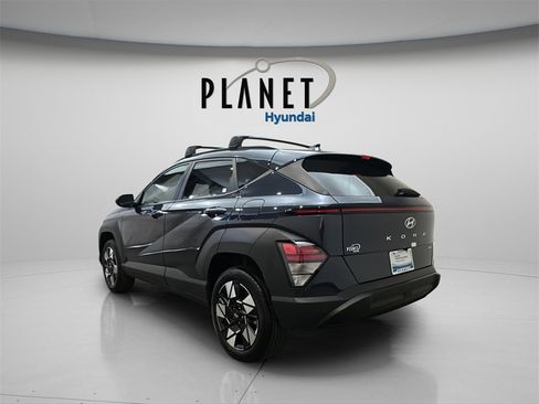 Certified 2025 Hyundai Kona SEL image 6