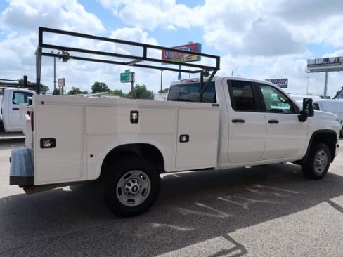Used 2021 Chevrolet Silverado 2500 W/T w/ WT Convenience Package RWD image 4
