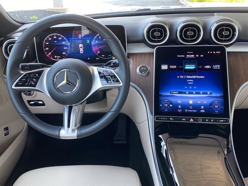Used 2025 Mercedes-Benz C 300 4MATIC Sedan image 20