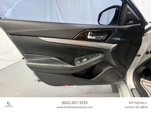 Used 2017 Nissan Maxima 3.5 SL FWD image 11