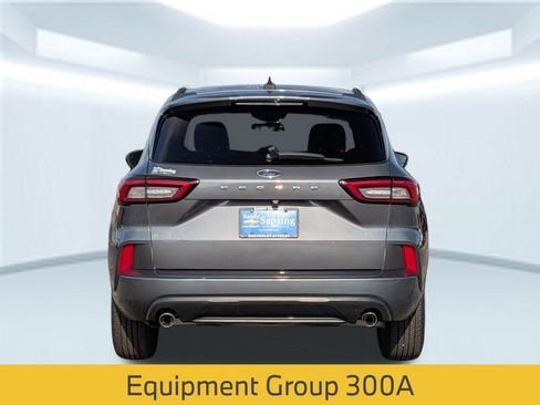 Used 2023 Ford Escape ST-Line w/ Cold Weather Package image 5