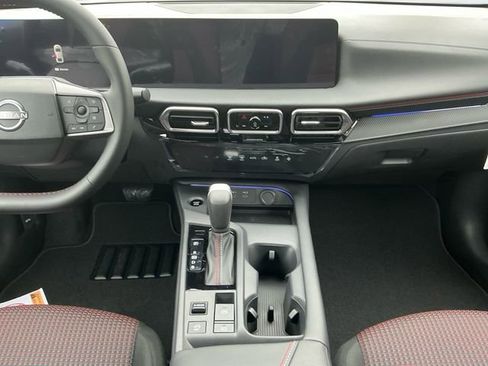 New 2026 Nissan Sentra SR image 12