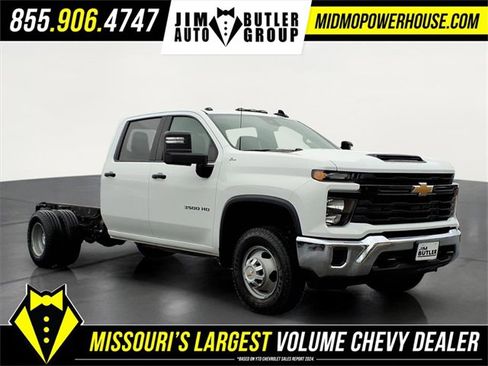 Used 2024 Chevrolet Silverado 3500 W/T w/ WT Convenience Package image 9