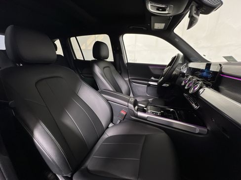 Used 2022 Mercedes-Benz GLB 250 4MATIC image 26