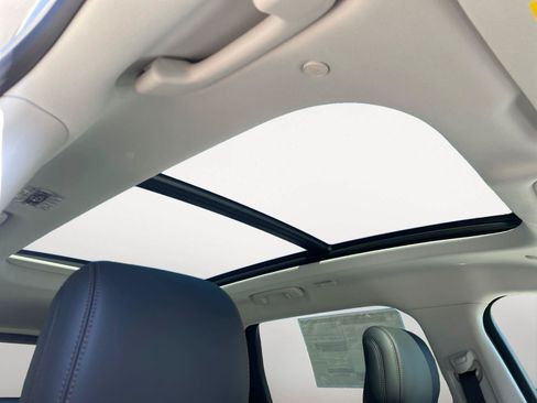 New 2026 Lincoln Nautilus Premier w/ Equipment Group 102A AWD/4WD image 15