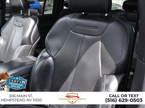 Used 2022 Jeep Grand Cherokee Overland w/ Luxury Tech Group IV AWD/4WD image 8