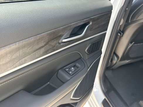 New 2026 Jeep Grand Cherokee L Limited AWD/4WD image 12